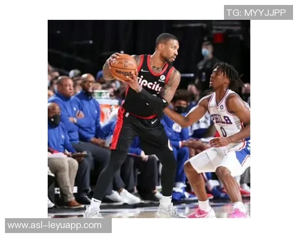 里斯半场表现不佳仅出战7分钟未得分正负值为负影响球队表现