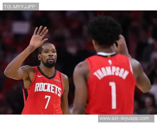 全队命中率接近六成杜兰特称赞团队配合与进攻篮板表现