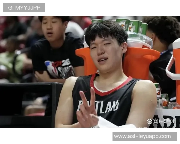 美媒评论杨瀚森受欢迎程度前所未见球场表现与人气成反差