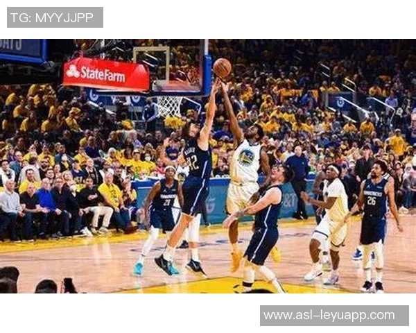 马威高效表现8投7中砍下18分9板2盖帽助力球队击溃湖人内线正负值高达19