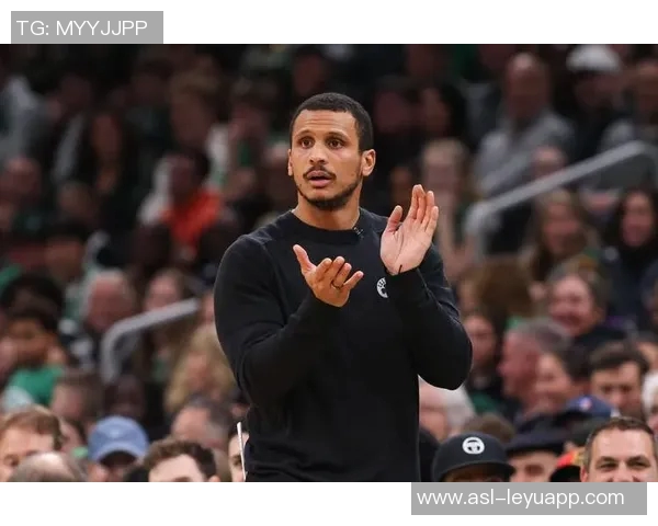 马祖拉称赞怀特防守全面表现出色角色在球队中愈发重要