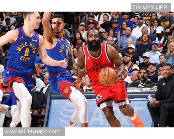 詹姆斯强调尼克史密斯在AR缺阵时的重要性与进攻角色