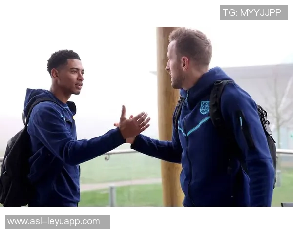 贝林厄姆兄弟身价双双下滑哥哥降两千万弟弟降五百万引发关注