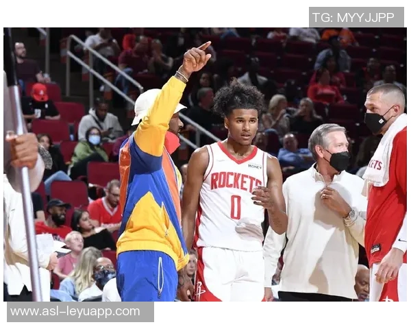 波蒂斯赞AJ格林职业态度极佳努力成就优异表现三分球表现完美无瑕